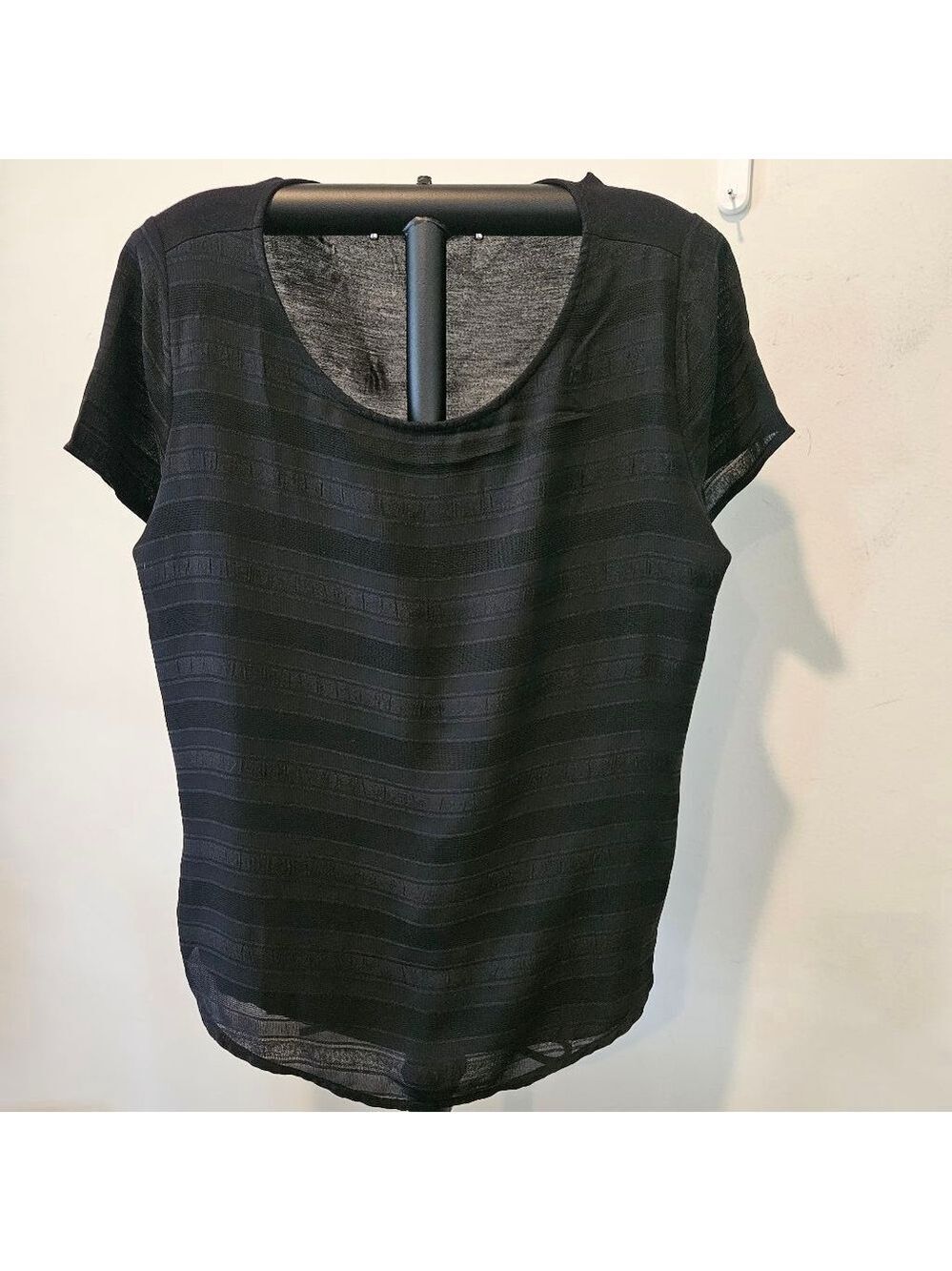 Women's Ann Taylor Factory Short Sleeved Top Size M Black